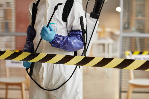 Professional Biohazard technician working in Columbia, KY